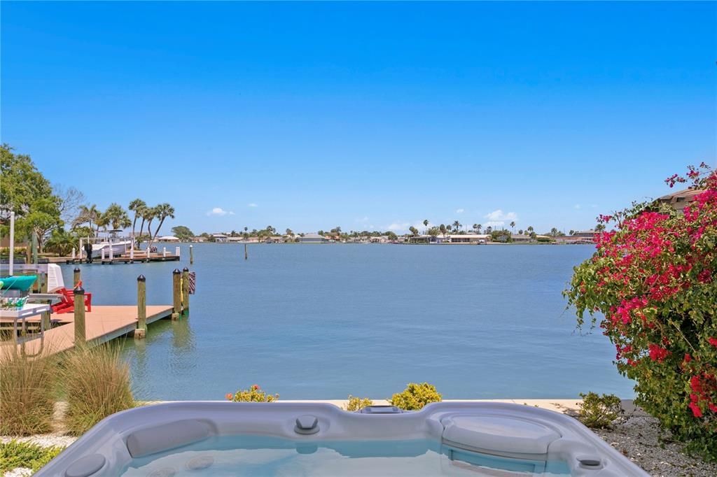 Recently Sold: $2,985,000 (4 beds, 3 baths, 2812 Square Feet)