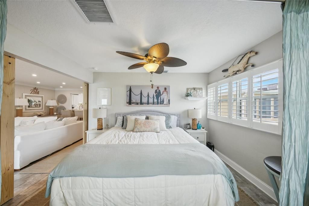 Active With Contract: $850,000 (3 beds, 3 baths, 1481 Square Feet)