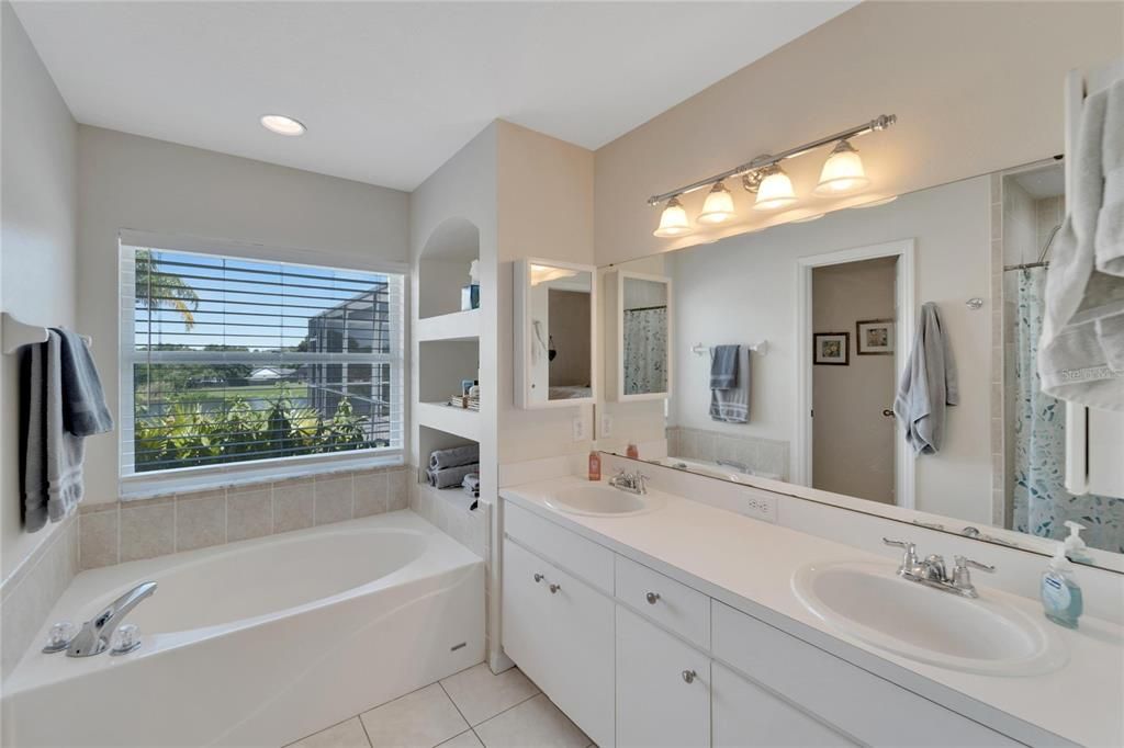 Active With Contract: $475,000 (4 beds, 2 baths, 2076 Square Feet)