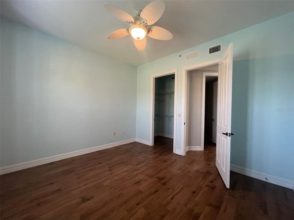 For Rent: $2,500 (3 beds, 2 baths, 1915 Square Feet)