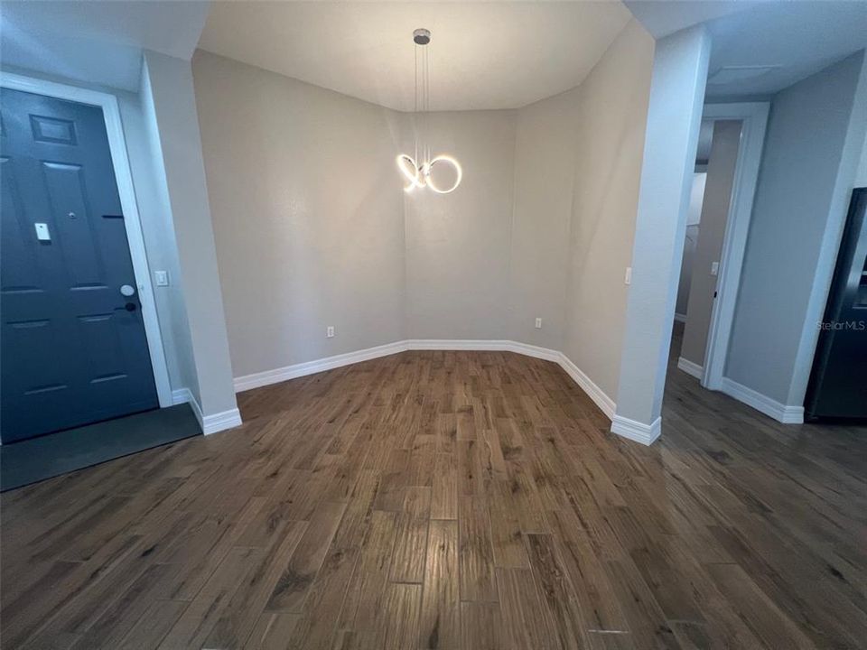 For Rent: $2,500 (3 beds, 2 baths, 1915 Square Feet)