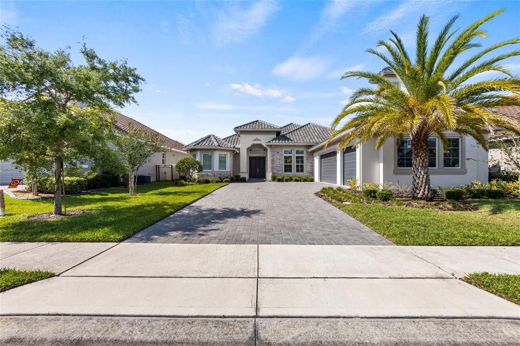 Active With Contract: $649,900 (4 beds, 3 baths, 2640 Square Feet)