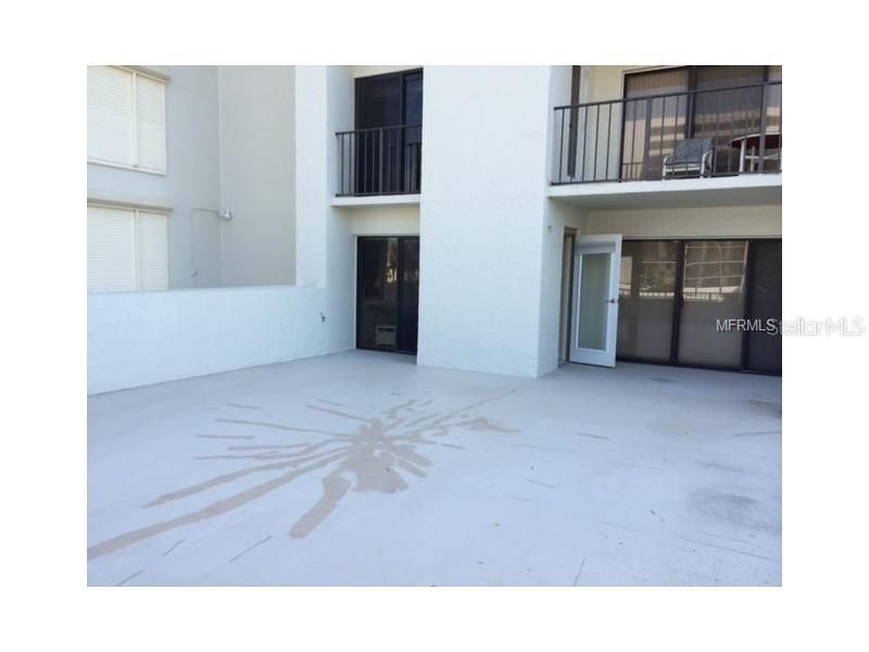 Active With Contract: $4,500 (2 beds, 2 baths, 1394 Square Feet)
