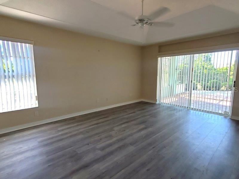 Recently Rented: $2,550 (3 beds, 2 baths, 2131 Square Feet)