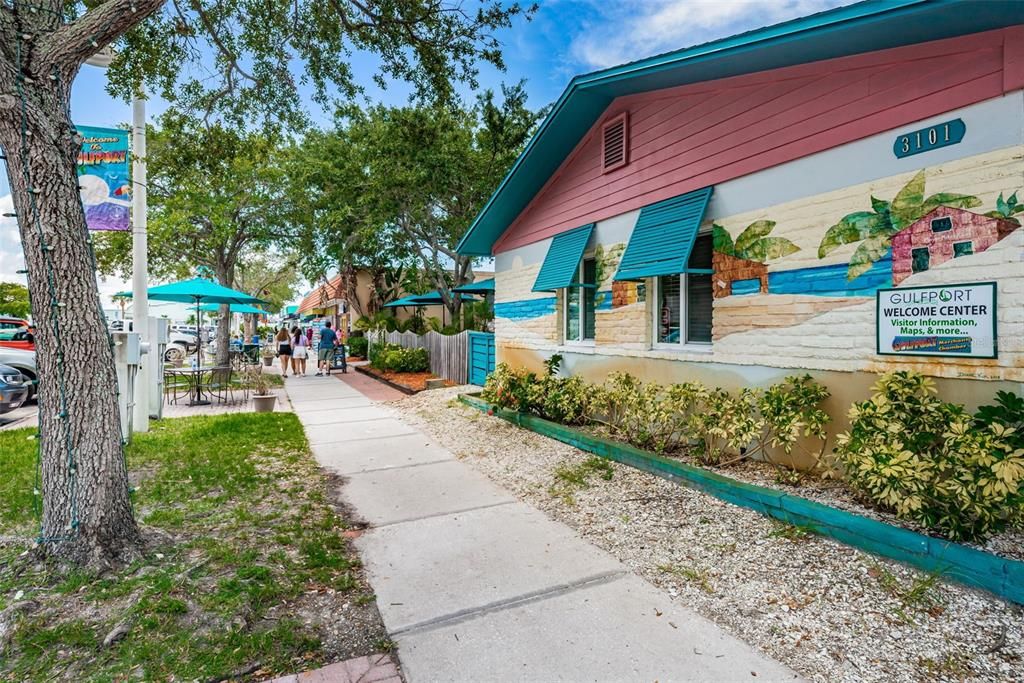 Active With Contract: $450,000 (3 beds, 2 baths, 1161 Square Feet)