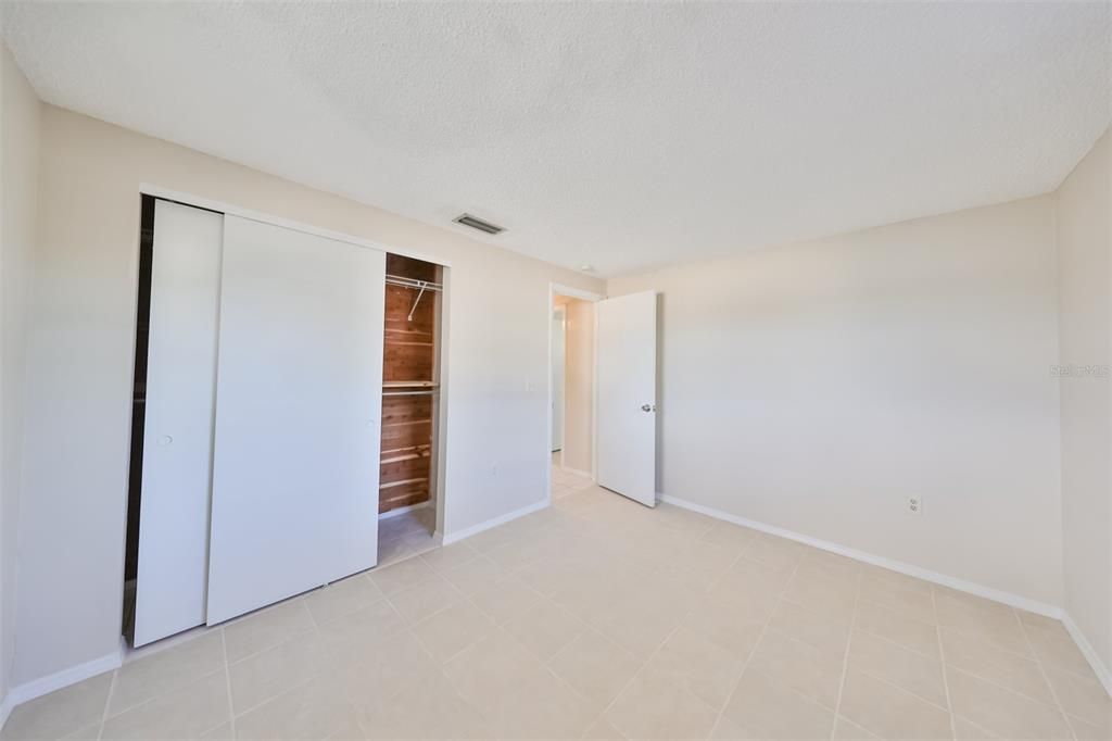 For Sale: $324,900 (2 beds, 2 baths, 1340 Square Feet)