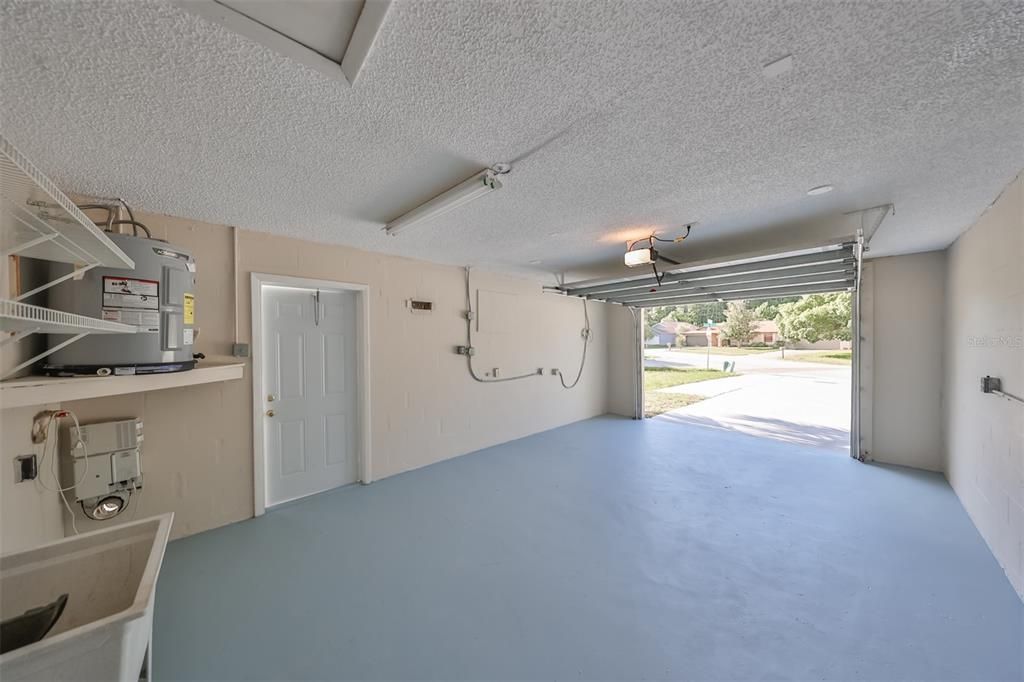 For Sale: $324,900 (2 beds, 2 baths, 1340 Square Feet)