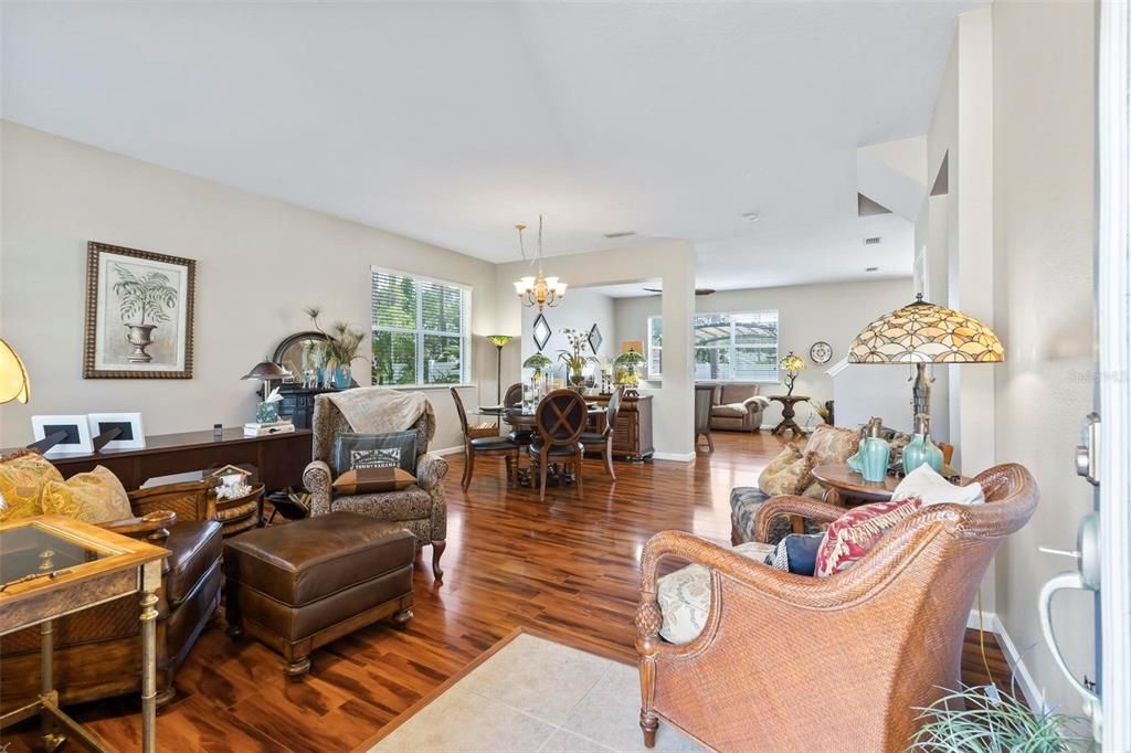 Active With Contract: $389,900 (3 beds, 2 baths, 2731 Square Feet)