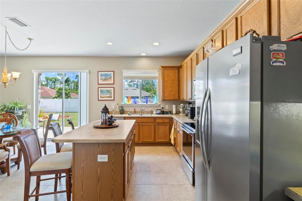 Active With Contract: $389,900 (3 beds, 2 baths, 2731 Square Feet)