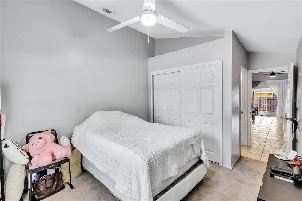 Active With Contract: $309,000 (3 beds, 2 baths, 1000 Square Feet)