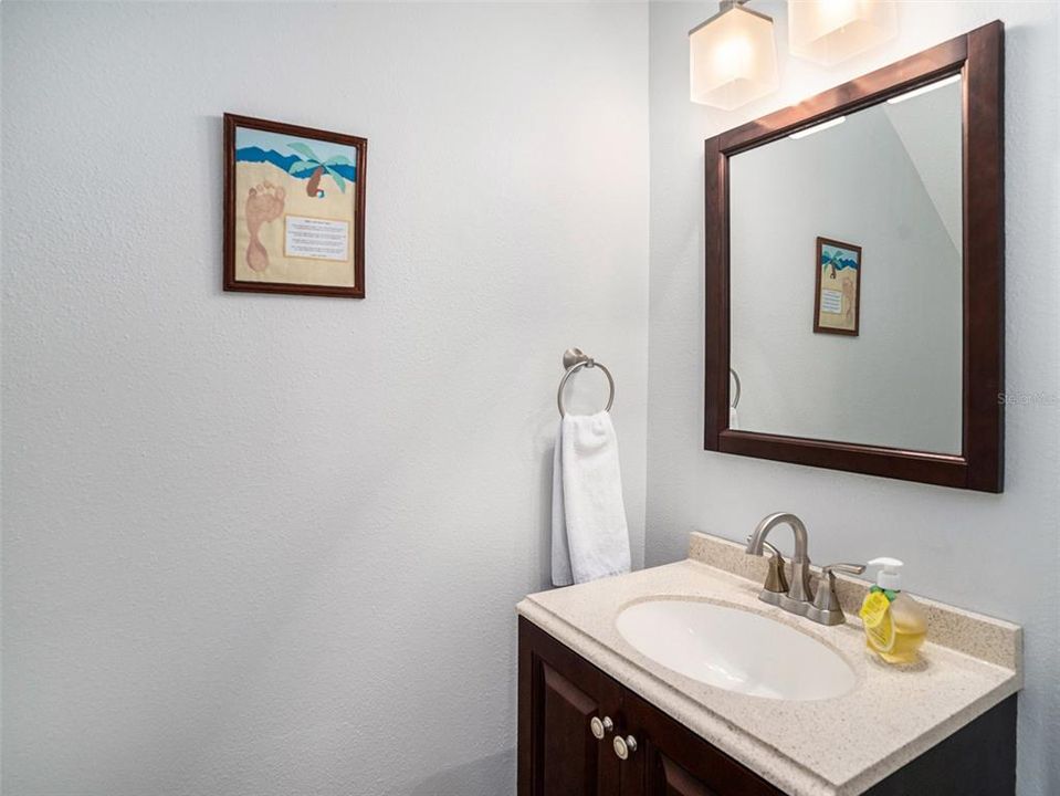 Half Bath - 11234 Windsor Place Cir