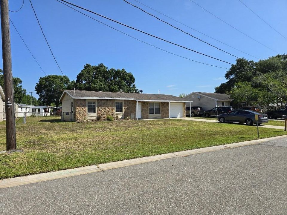 For Sale: $269,900 (3 beds, 2 baths, 1444 Square Feet)