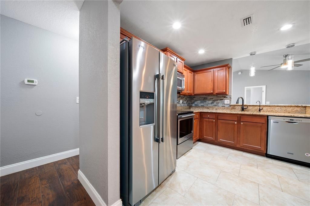 For Sale: $399,900 (3 beds, 2 baths, 1725 Square Feet)