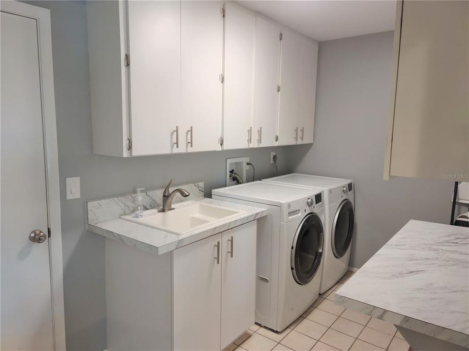 For Rent: $3,500 (3 beds, 2 baths, 1855 Square Feet)