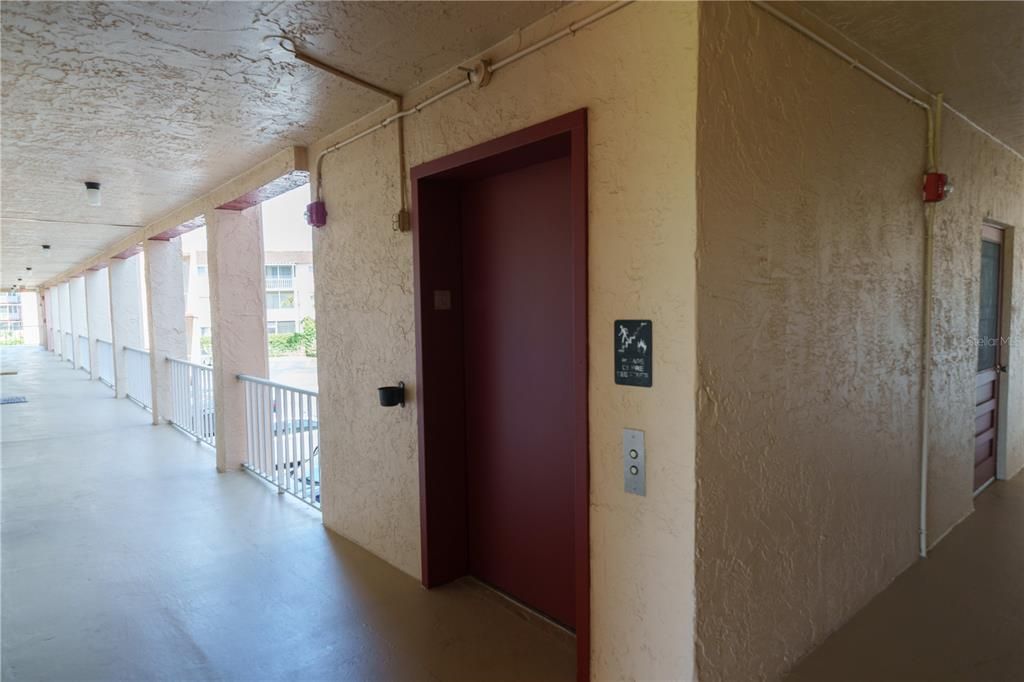 For Sale: $75,000 (1 beds, 1 baths, 780 Square Feet)