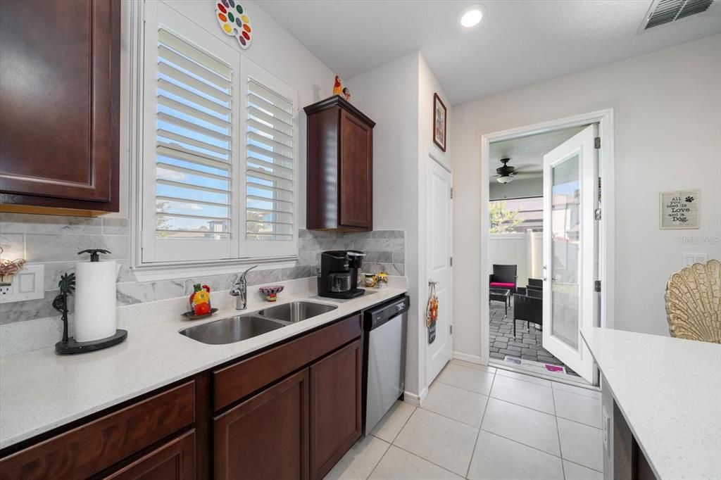 For Sale: $415,000 (3 beds, 2 baths, 1428 Square Feet)