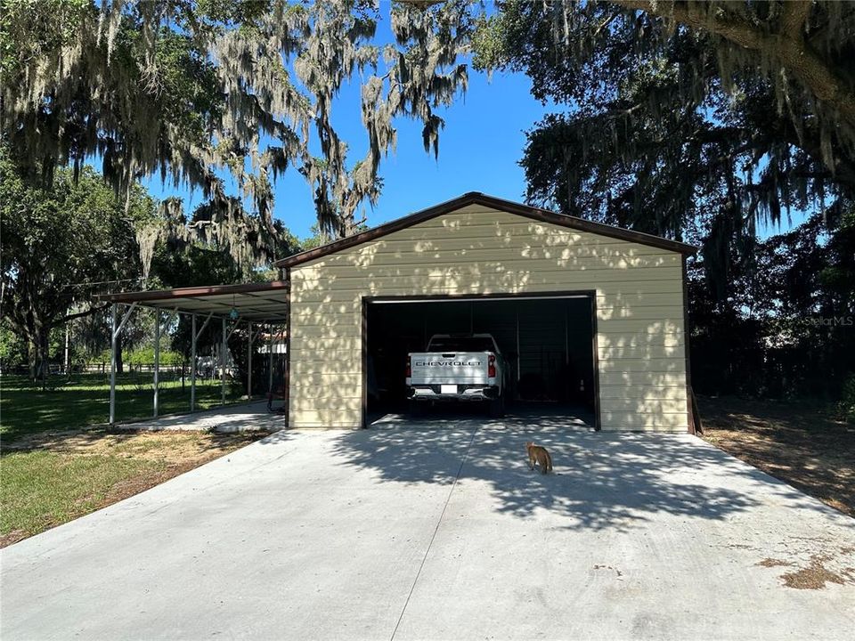 25'x24' Detached Garage/Workshop w/ Electric