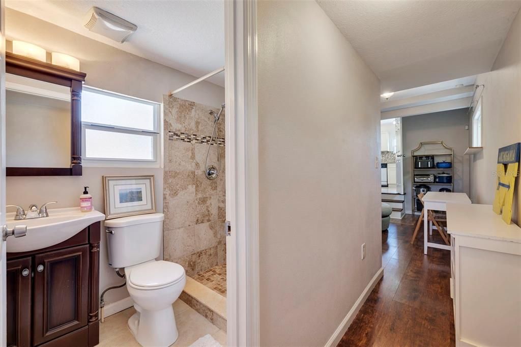 Recently Sold: $395,000 (2 beds, 2 baths, 856 Square Feet)