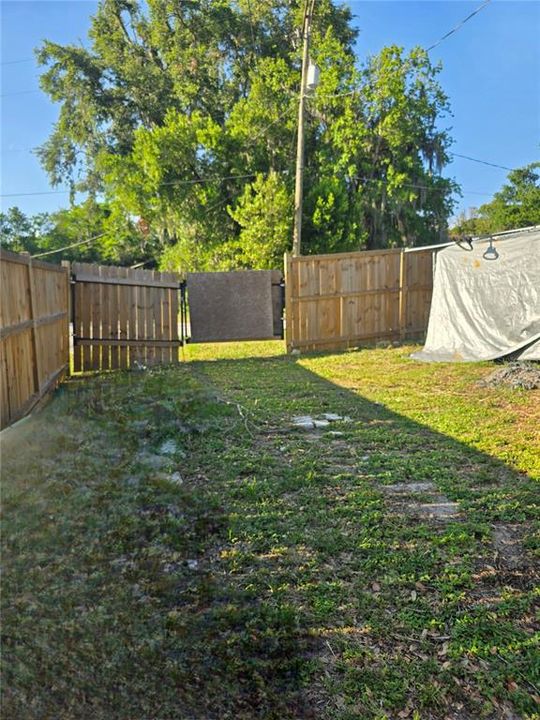 Recently Rented: $1,900 (3 beds, 1 baths, 1264 Square Feet)