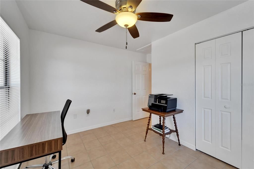 Active With Contract: $365,000 (4 beds, 3 baths, 1952 Square Feet)