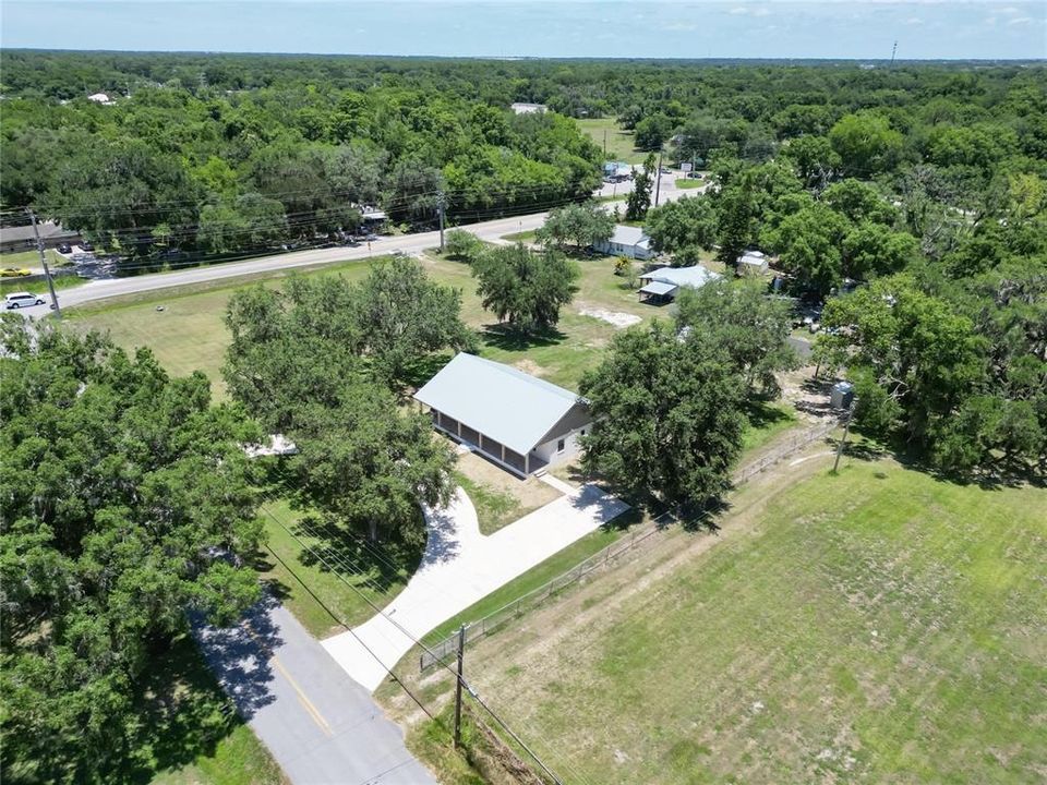 Active With Contract: $365,000 (4 beds, 3 baths, 1952 Square Feet)