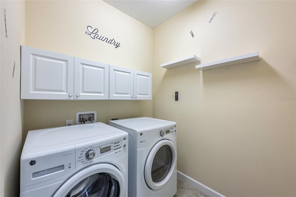 The top of the cabinets can also be used as an extra long shelf for more storage if needed.