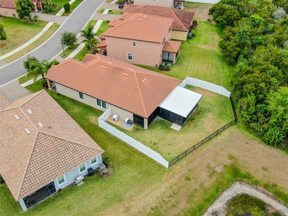 Nice sized fully fenced backyard.