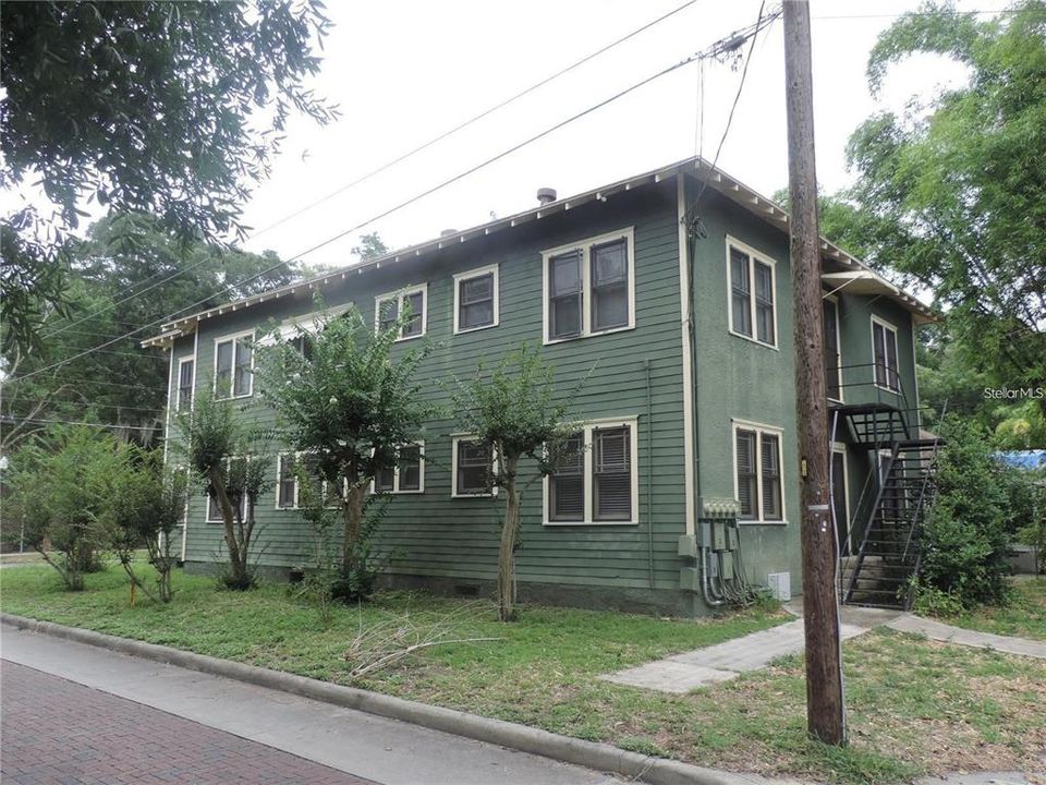 Recently Rented: $1,150 (1 beds, 1 baths, 980 Square Feet)