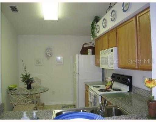 For Sale: $257,900 (2 beds, 2 baths, 1130 Square Feet)