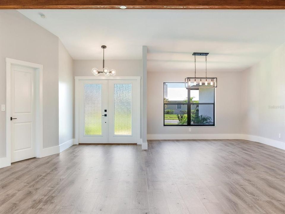 Entry / Dining Room