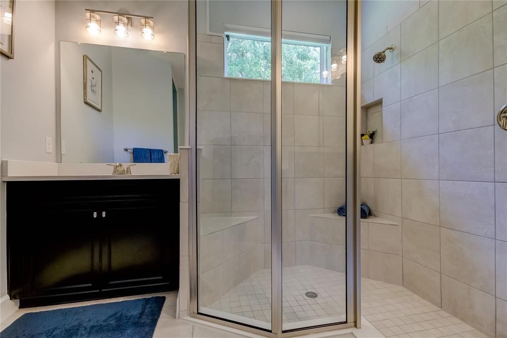 待售: $610,000 (2 贝兹, 2 浴室, 1903 平方英尺)