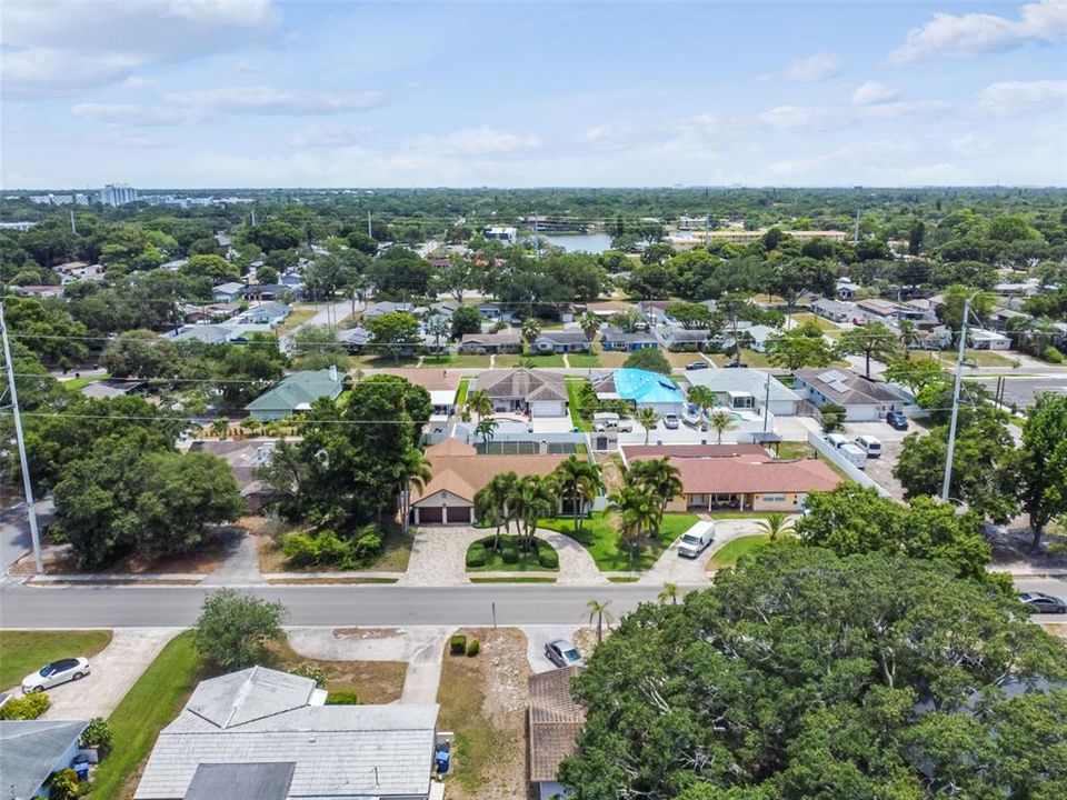 For Sale: $829,000 (3 beds, 3 baths, 2316 Square Feet)