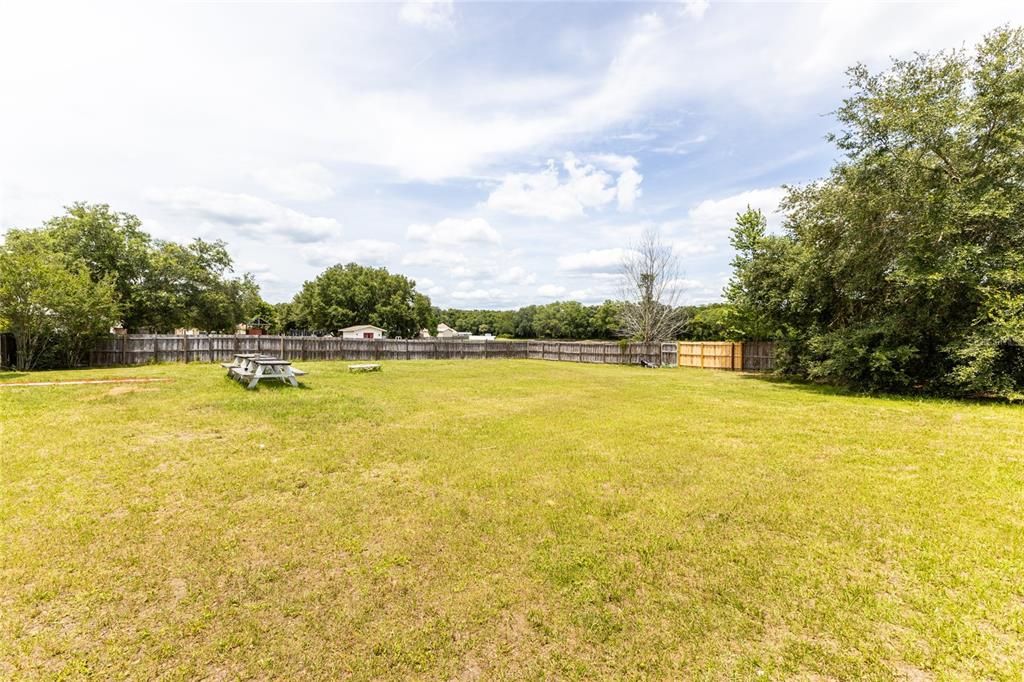 For Sale: $365,000 (3 beds, 2 baths, 1704 Square Feet)