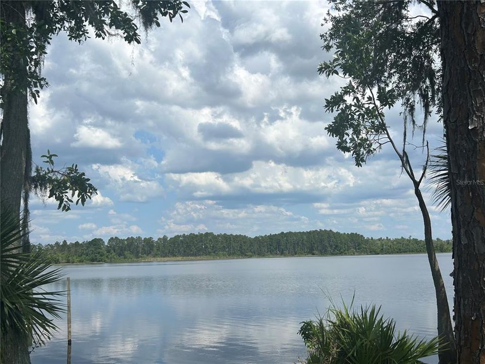 Boat Ramp to Old Lake Davenport inside the community