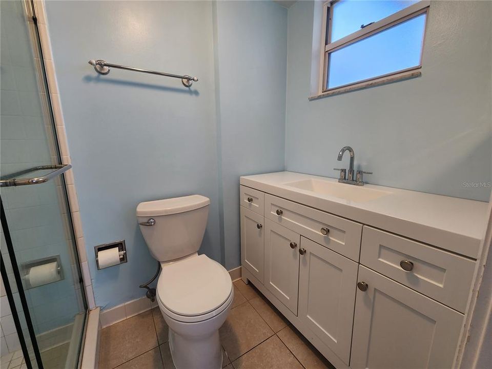 For Rent: $2,000 (2 beds, 2 baths, 840 Square Feet)