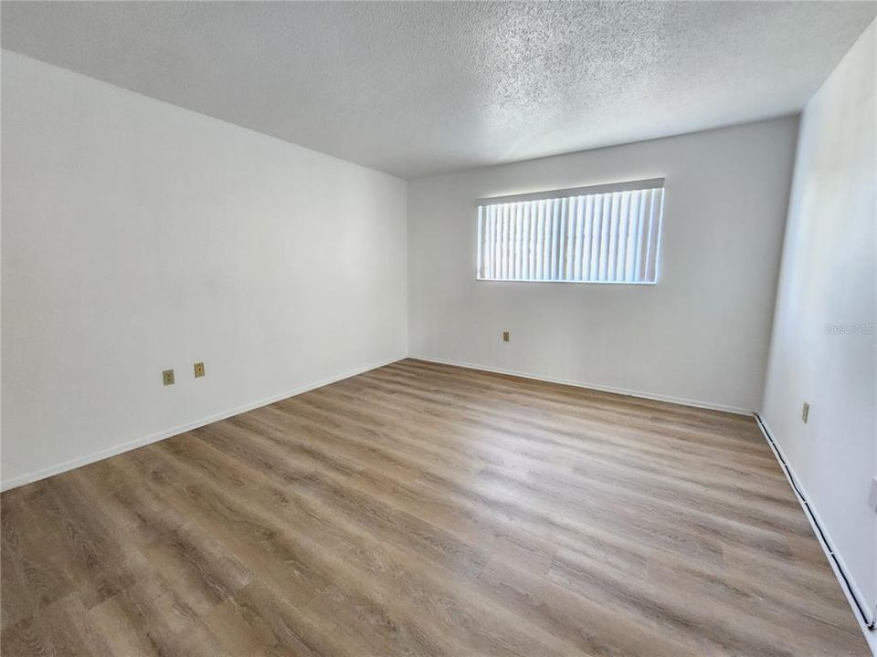 For Rent: $2,000 (2 beds, 2 baths, 840 Square Feet)