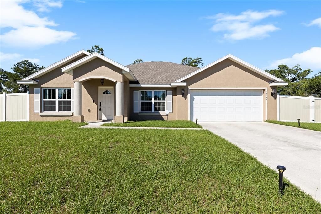 Active With Contract: $300,000 (3 beds, 2 baths, 1925 Square Feet)