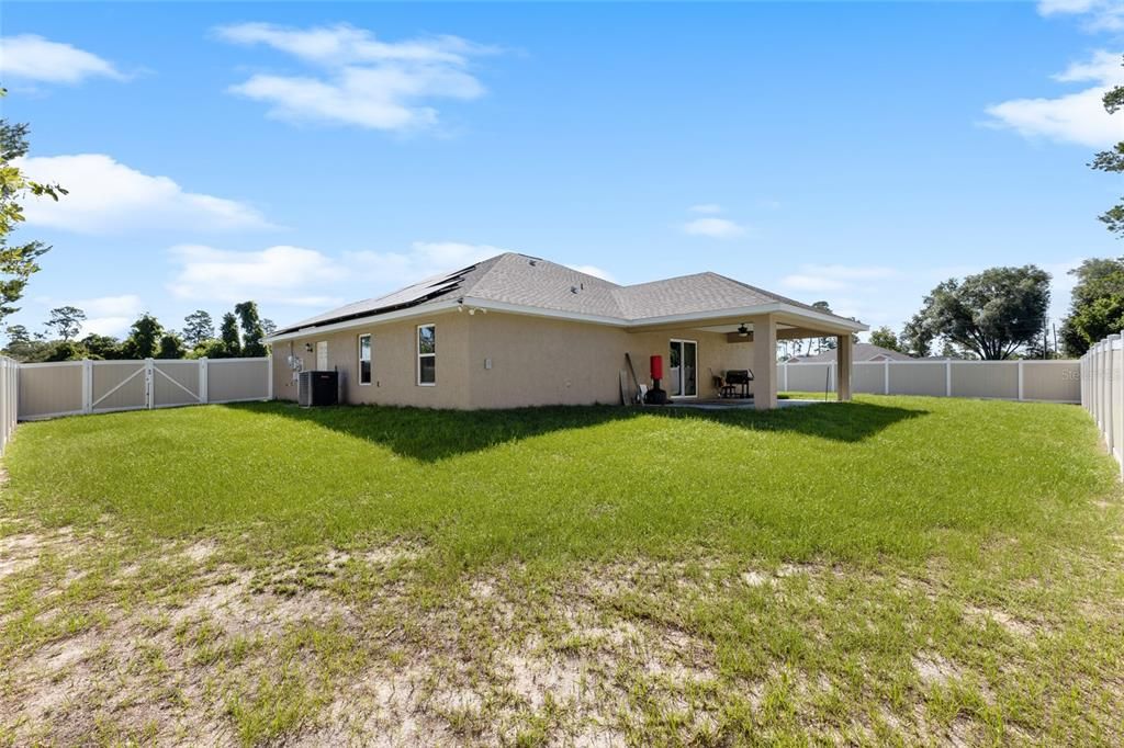 Active With Contract: $300,000 (3 beds, 2 baths, 1925 Square Feet)