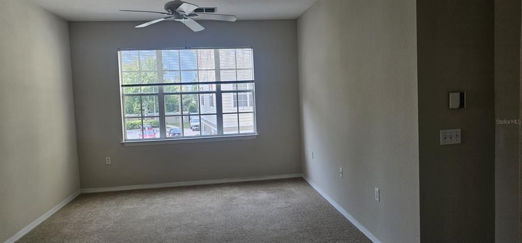 For Rent: $1,325 (1 beds, 1 baths, 615 Square Feet)