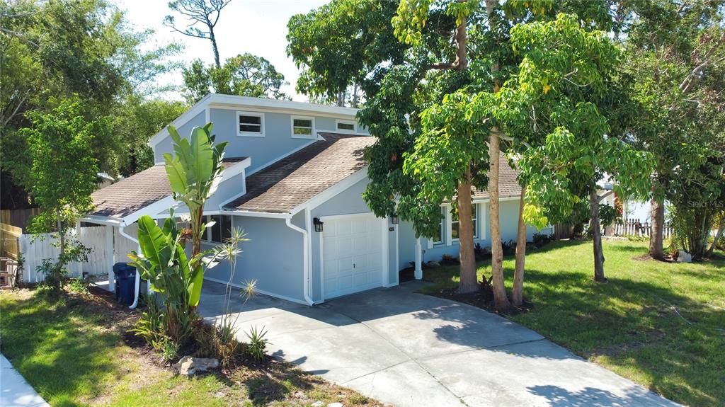 Recently Sold: $399,777 (3 beds, 2 baths, 1237 Square Feet)