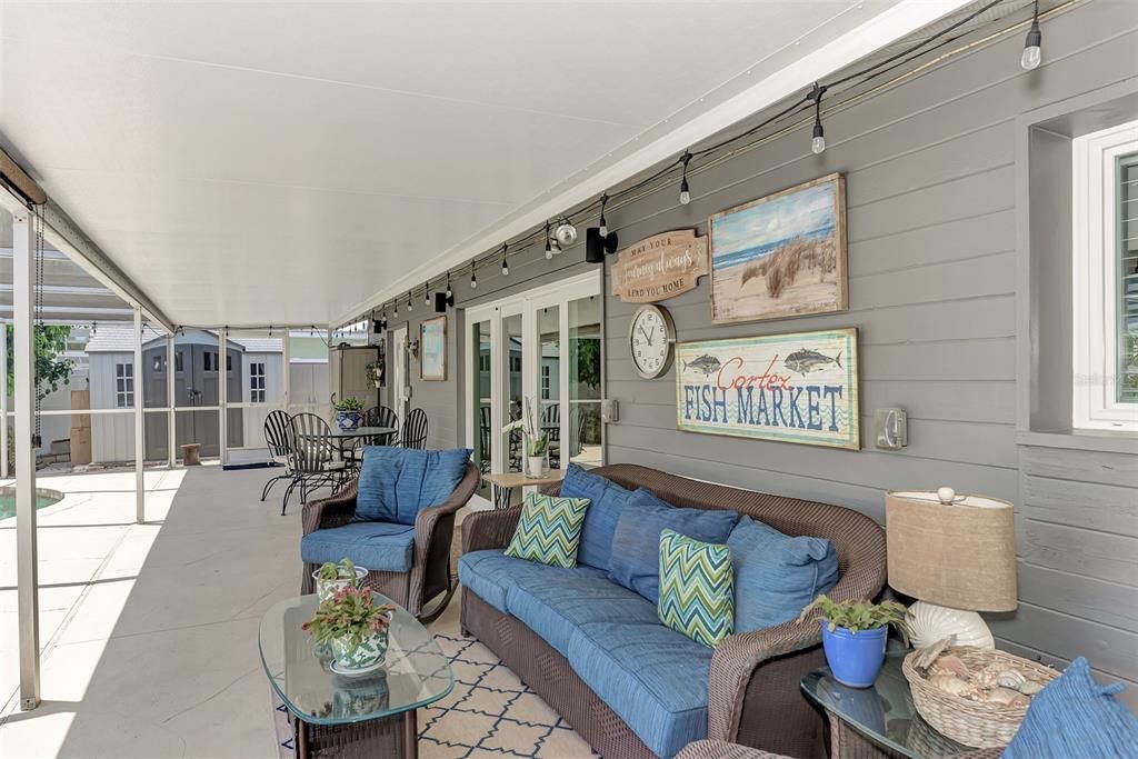 Active With Contract: $998,000 (2 beds, 2 baths, 1360 Square Feet)