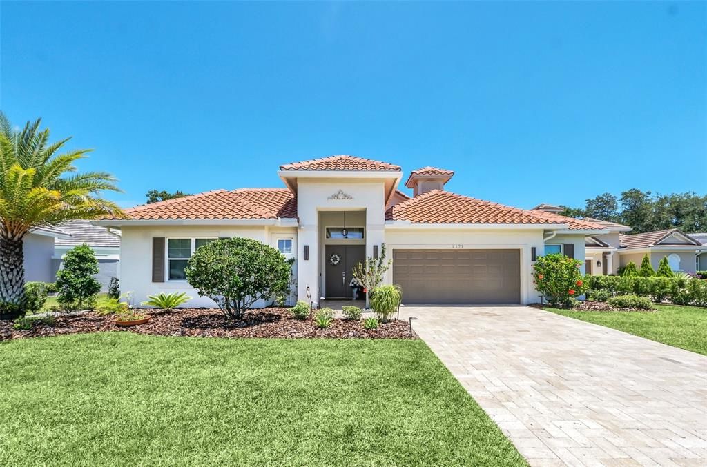 For Sale: $695,900 (4 beds, 3 baths, 2454 Square Feet)