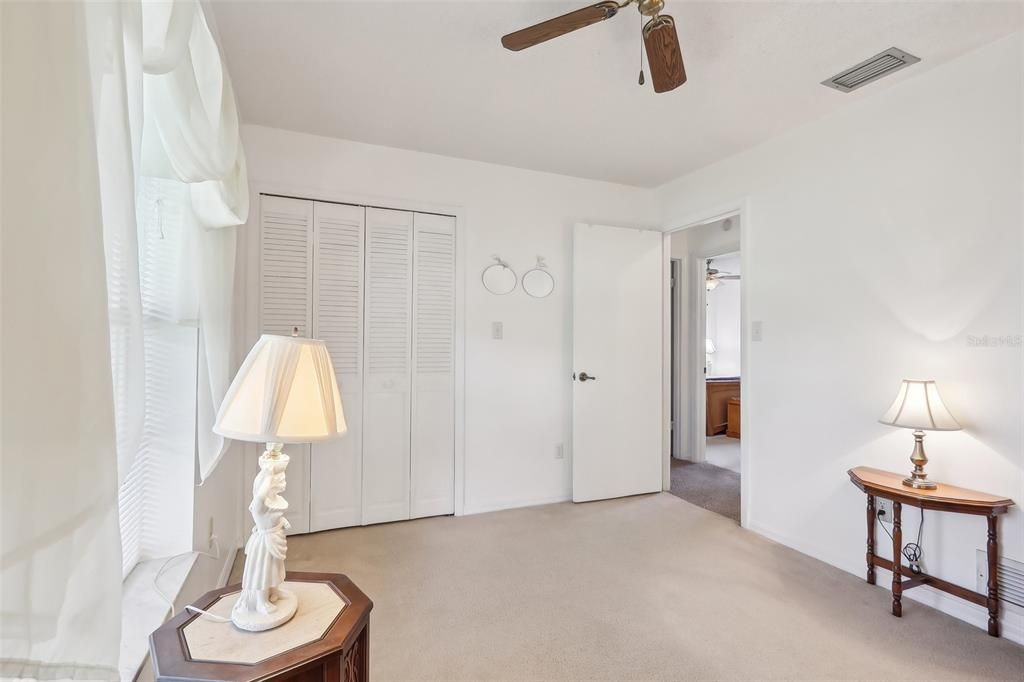 Active With Contract: $368,000 (3 beds, 2 baths, 1435 Square Feet)