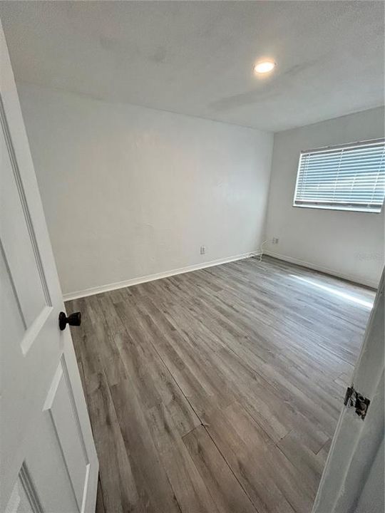 For Rent: $2,450 (3 beds, 2 baths, 1404 Square Feet)