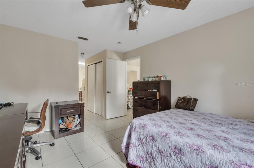 Active With Contract: $295,990 (2 beds, 2 baths, 1108 Square Feet)