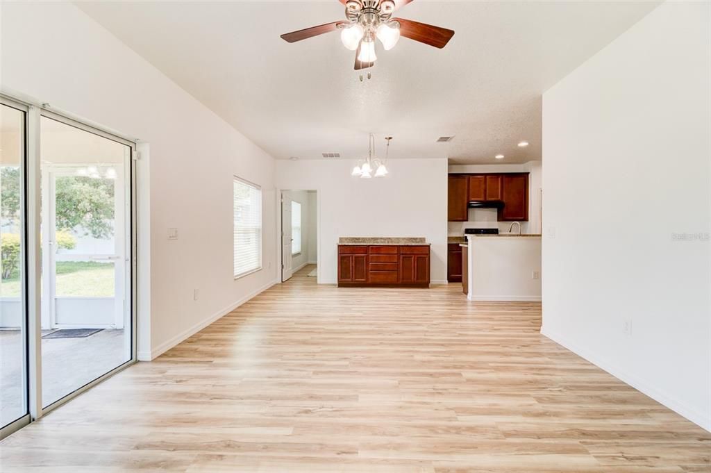 For Sale: $339,900 (3 beds, 2 baths, 1340 Square Feet)