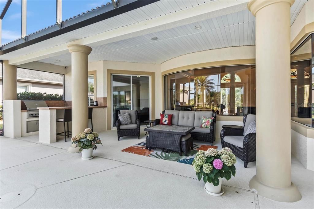 Active With Contract: $1,995,000 (4 beds, 4 baths, 3974 Square Feet)