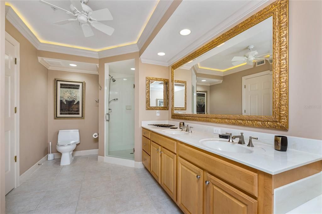 待售: $725,000 (3 贝兹, 3 浴室, 2065 平方英尺)