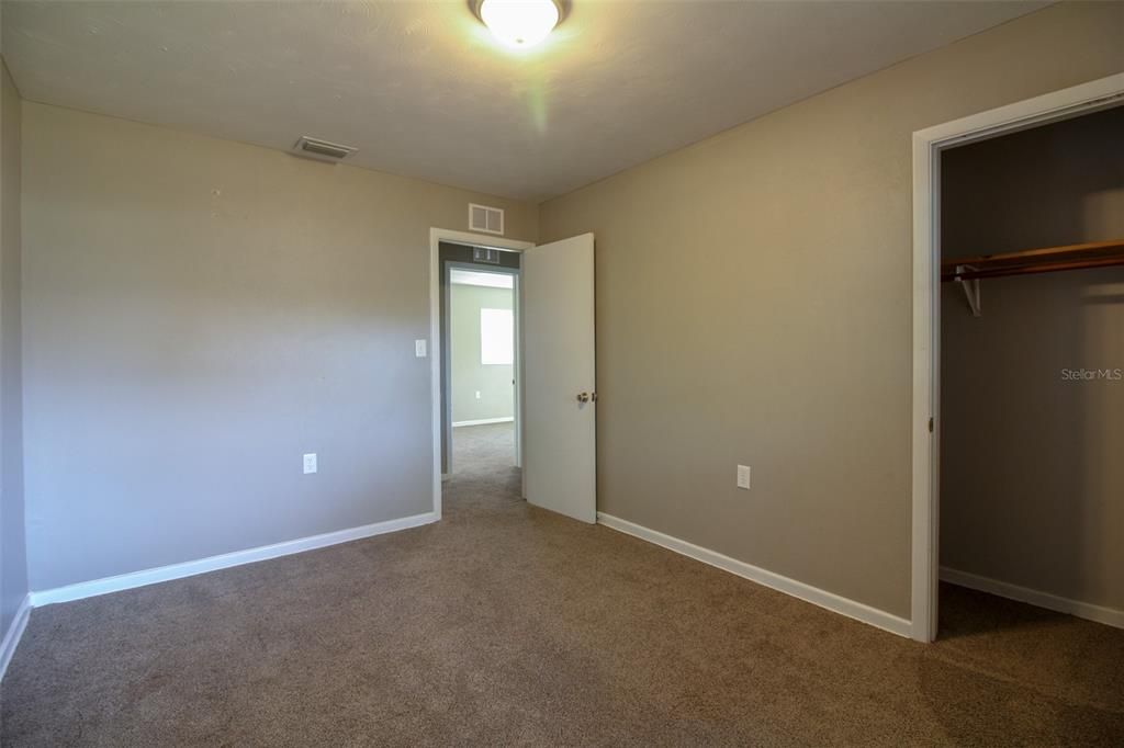 For Rent: $1,800 (3 beds, 1 baths, 1461 Square Feet)