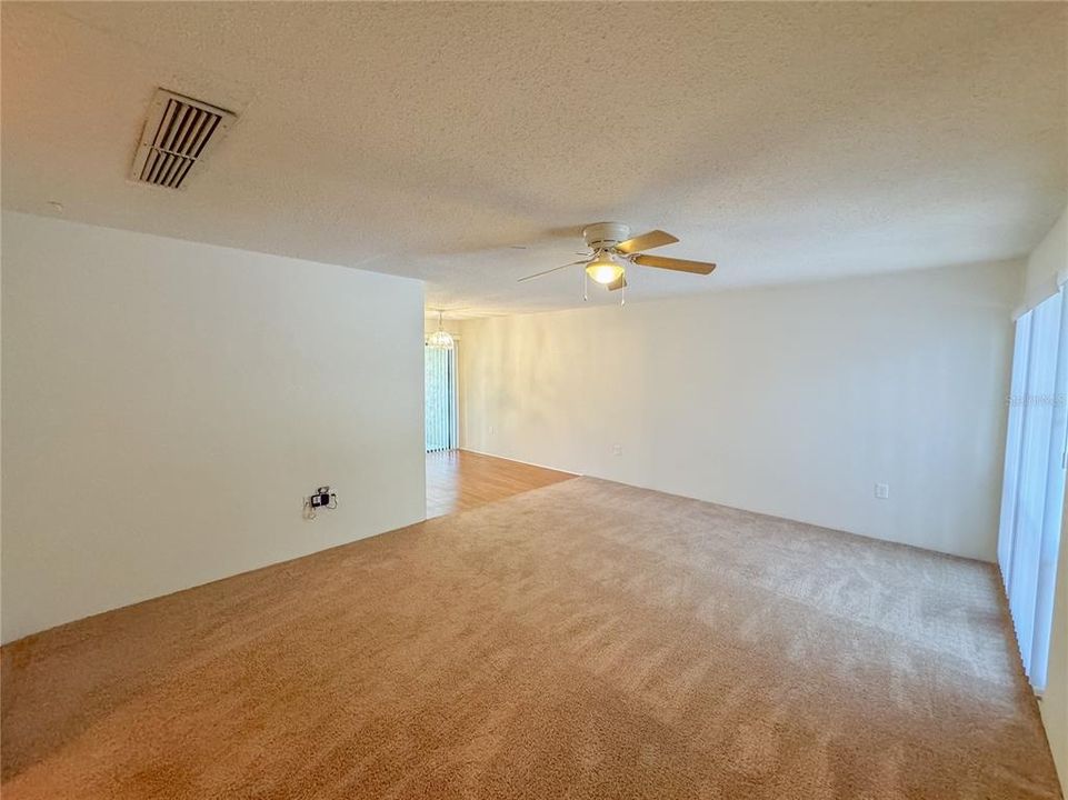 Active With Contract: $95,000 (2 beds, 2 baths, 1226 Square Feet)